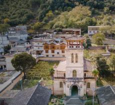 茨中村